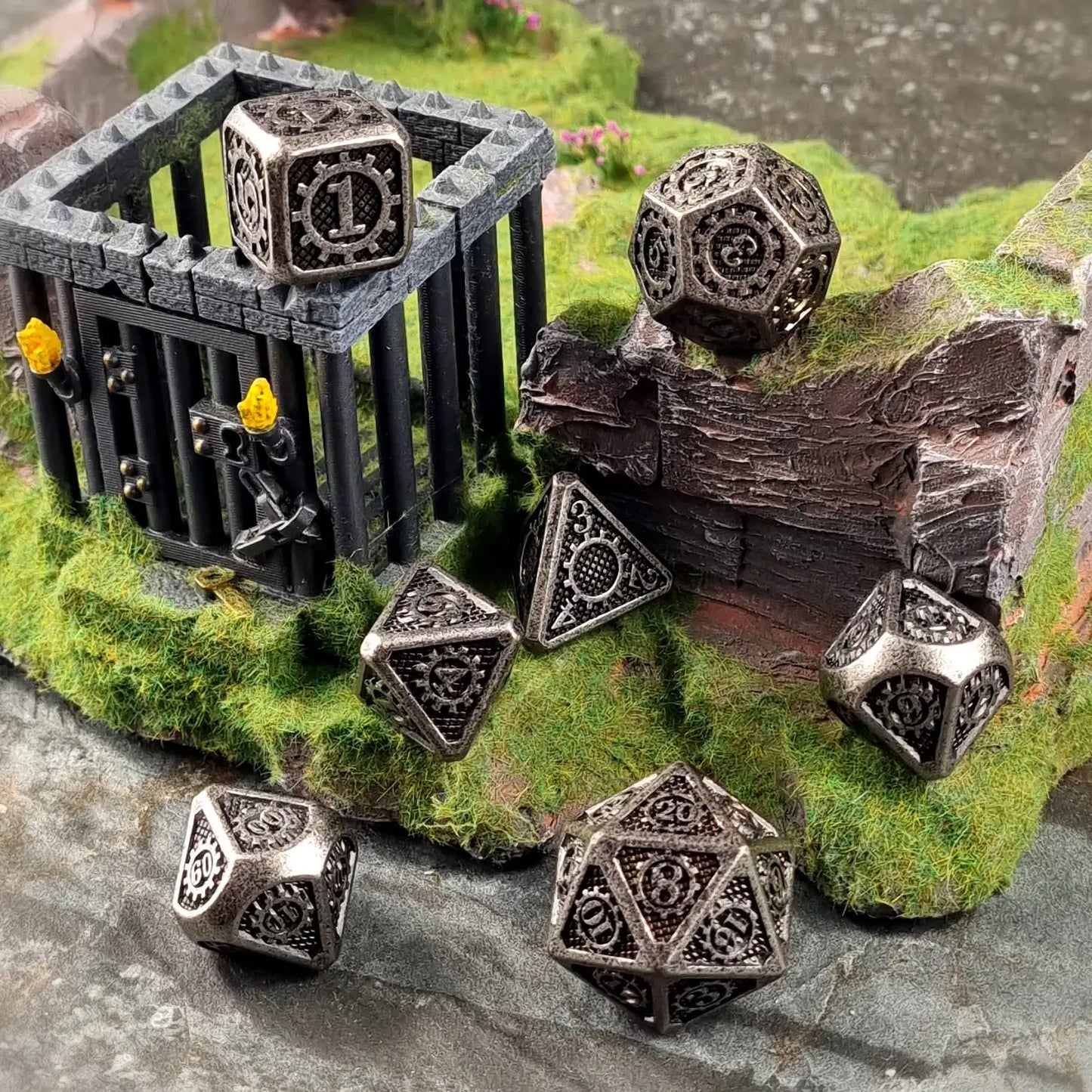 Battleworn Cogs & Gears Metal DnD Dice Set