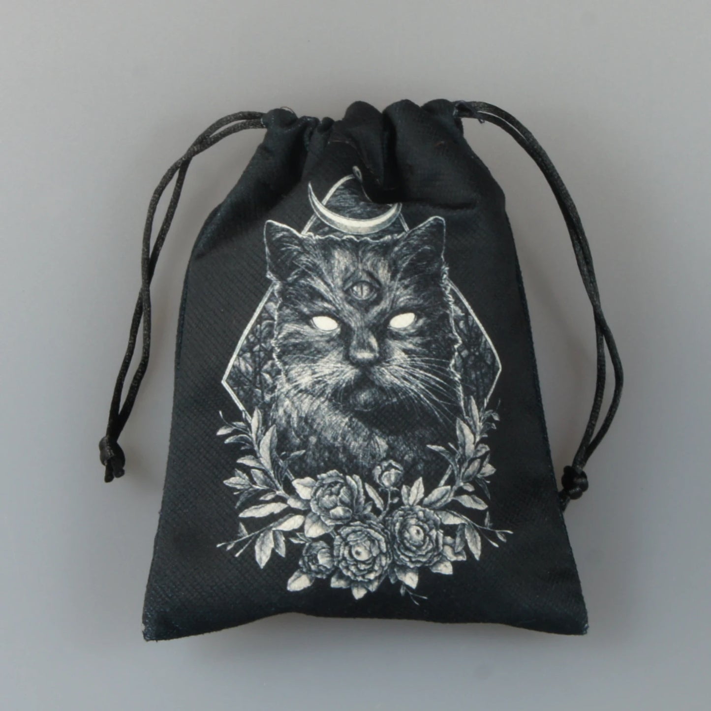 Feline Familiar Fantasy Drawstring Dice Bag